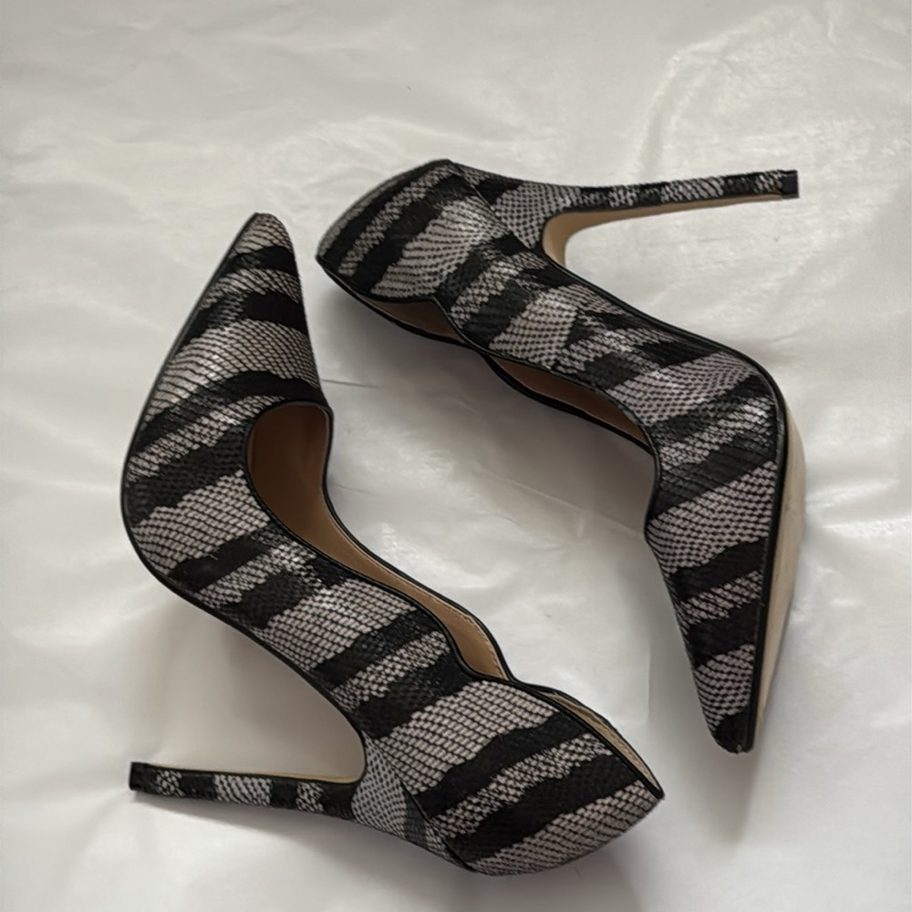 JustFab Shoes Amella black ivory‎ stripes pointed pumps stiletto heels Sz 9 - Picture 7 of 11
